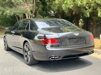2017 Bentley Flying Spur V8 S - miniatura 19