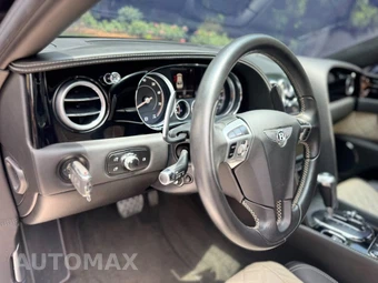 2017 Bentley Flying Spur V8 S - miniatura 32