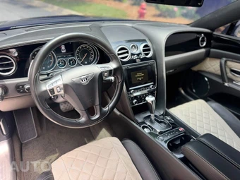 2017 Bentley Flying Spur V8 S - miniatura 33