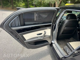 2017 Bentley Flying Spur V8 S - miniatura 34