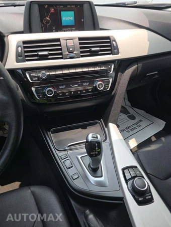 2017 BMW 3 Series Sedan 320i - miniatura 10