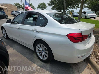 2017 BMW 3 Series Sedan 320i - miniatura 2
