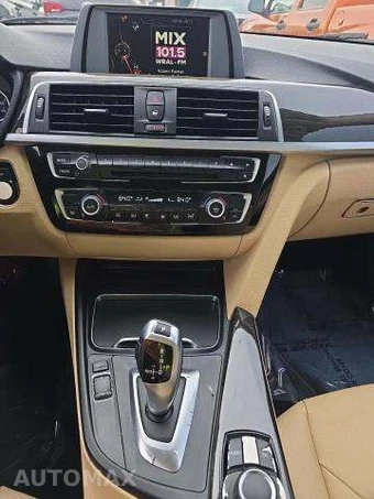 2017 BMW 3 Series Sedan 320i - miniatura 10
