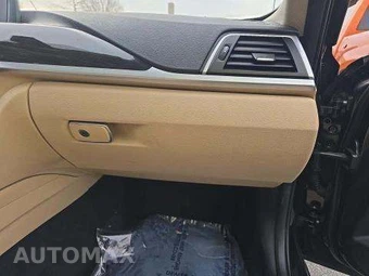 2017 BMW 3 Series Sedan 320i - miniatura 19