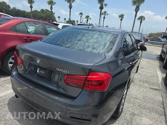 2017 BMW 3 Series Sedan 320i – miniatura 4