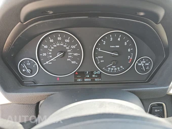 2017 BMW 3 Series Sedan 320i xDrive - miniatura 12