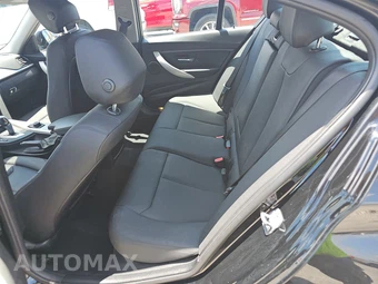 2017 BMW 3 Series Sedan 320i xDrive - miniatura 13