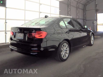 2017 BMW 3 Series Sedan 320i xDrive - miniatura 4