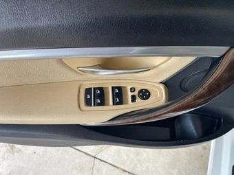 2017 BMW 3 Series Sedan 330i SPORT LINE - miniatura 9