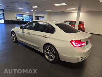 2017 BMW 3 Series Sedan 330i SPORT LINE - miniatura 2