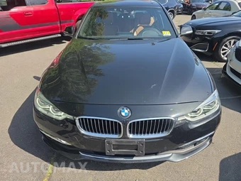 2017 BMW 3 Series Sedan 330i xDrive LUXURY LINE - miniatura 2