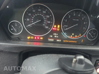 2017 BMW 3 Series Sedan 330i xDrive - miniatura 5