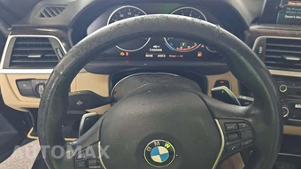 2017 BMW 3 Series Sedan 330i xDrive - miniatura 12