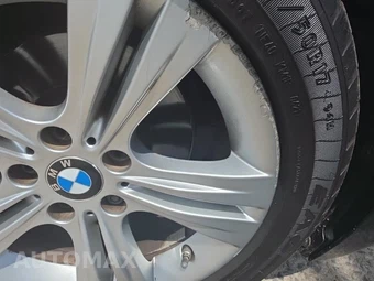 2017 BMW 3 Series Sedan 330i xDrive - miniatura 20