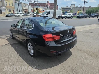 2017 BMW 3 Series Sedan 330i xDrive - miniatura 6