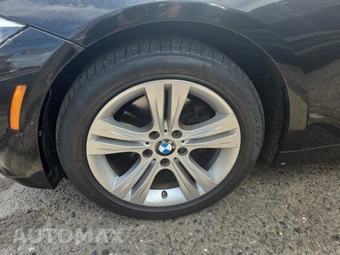 2017 BMW 3 Series Sedan 330i xDrive - miniatura 8