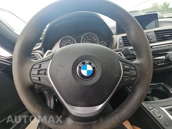 2017 BMW 3 Series Sedan 330i xDrive - miniatura 10