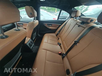 2017 BMW 3 Series Sedan 330i xDrive - miniatura 13