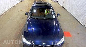 2017 BMW 3 Series Sedan 330i xDrive - miniatura 2