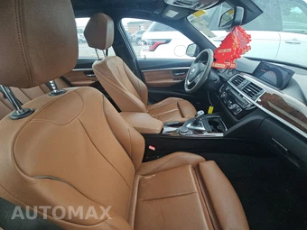2017 BMW 3 Series Sedan 330i xDrive - miniatura 8