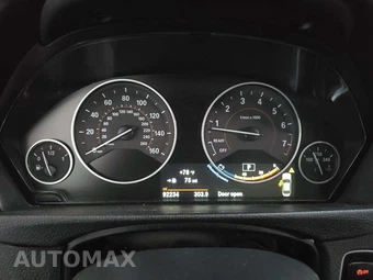2017 BMW 3 Series Sedan 330i xDrive - miniatura 9