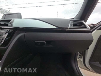2017 BMW 3 Series Sedan 330i xDrive - miniatura 19