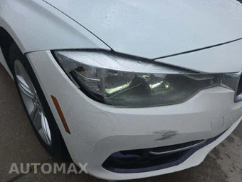 2017 BMW 3 Series Sedan 330i xDrive - miniatura 23