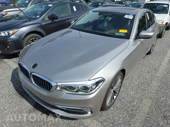 2017 BMW 5 Series Sedan 530i LUXURY LINE