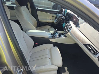 2017 BMW 5 Series Sedan 530i LUXURY LINE - miniatura 8