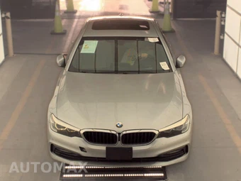 2017 BMW 5 Series Sedan 530i - miniatura 2