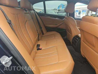 2017 BMW 5 Series Sedan 530i - miniatura 17