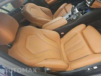 2017 BMW 5 Series Sedan 530i - miniatura 19