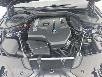 2017 BMW 5 Series Sedan 530i - miniatura 27