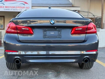 2017 BMW 5 Series Sedan 530i - miniatura 10