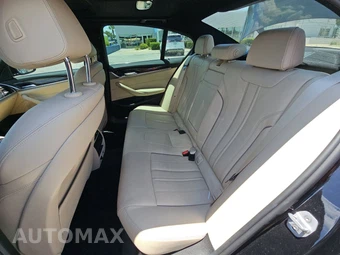 2017 BMW 5 Series Sedan 530i - miniatura 13