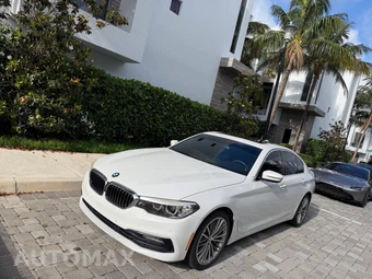 2017 BMW 5 Series Sedan 530i - miniatura 11