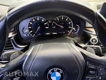 2017 BMW 5 Series Sedan 530i - miniatura 40