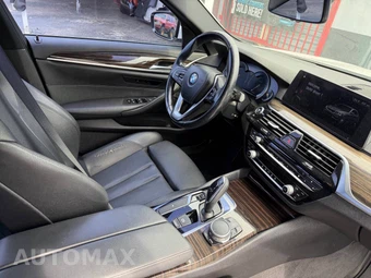 2017 BMW 5 Series Sedan 530i - miniatura 47