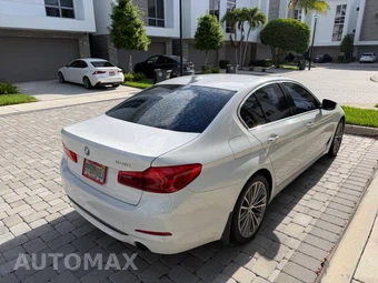 2017 BMW 5 Series Sedan 530i - miniatura 5