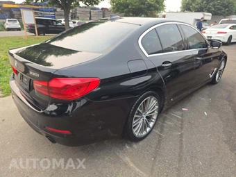 2017 BMW 5 Series Sedan 530i - miniatura 3