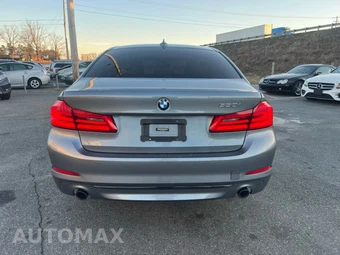2017 BMW 5 Series Sedan 530i - miniatura 3