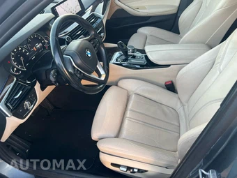 2017 BMW 5 Series Sedan 530i - miniatura 8