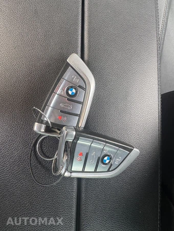 2017 BMW 5 Series Sedan 530i - miniatura 21