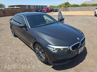 2017 BMW 5 Series Sedan 530i - miniatura 4