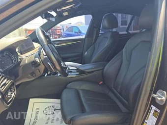 2017 BMW 5 Series Sedan 530i - miniatura 6