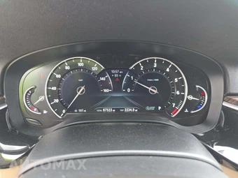 2017 BMW 5 Series Sedan 530i - miniatura 6