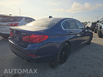 2017 BMW 5 Series Sedan 530i - miniatura 4