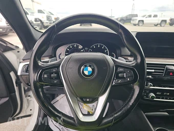 2017 BMW 5 Series Sedan 530i xDrive - miniatura 10