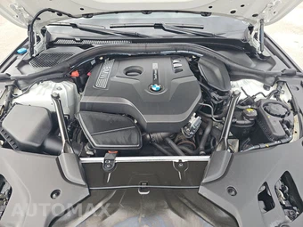2017 BMW 5 Series Sedan 530i xDrive - miniatura 16