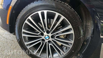 2017 BMW 5 Series Sedan 530i xDrive - miniatura 23